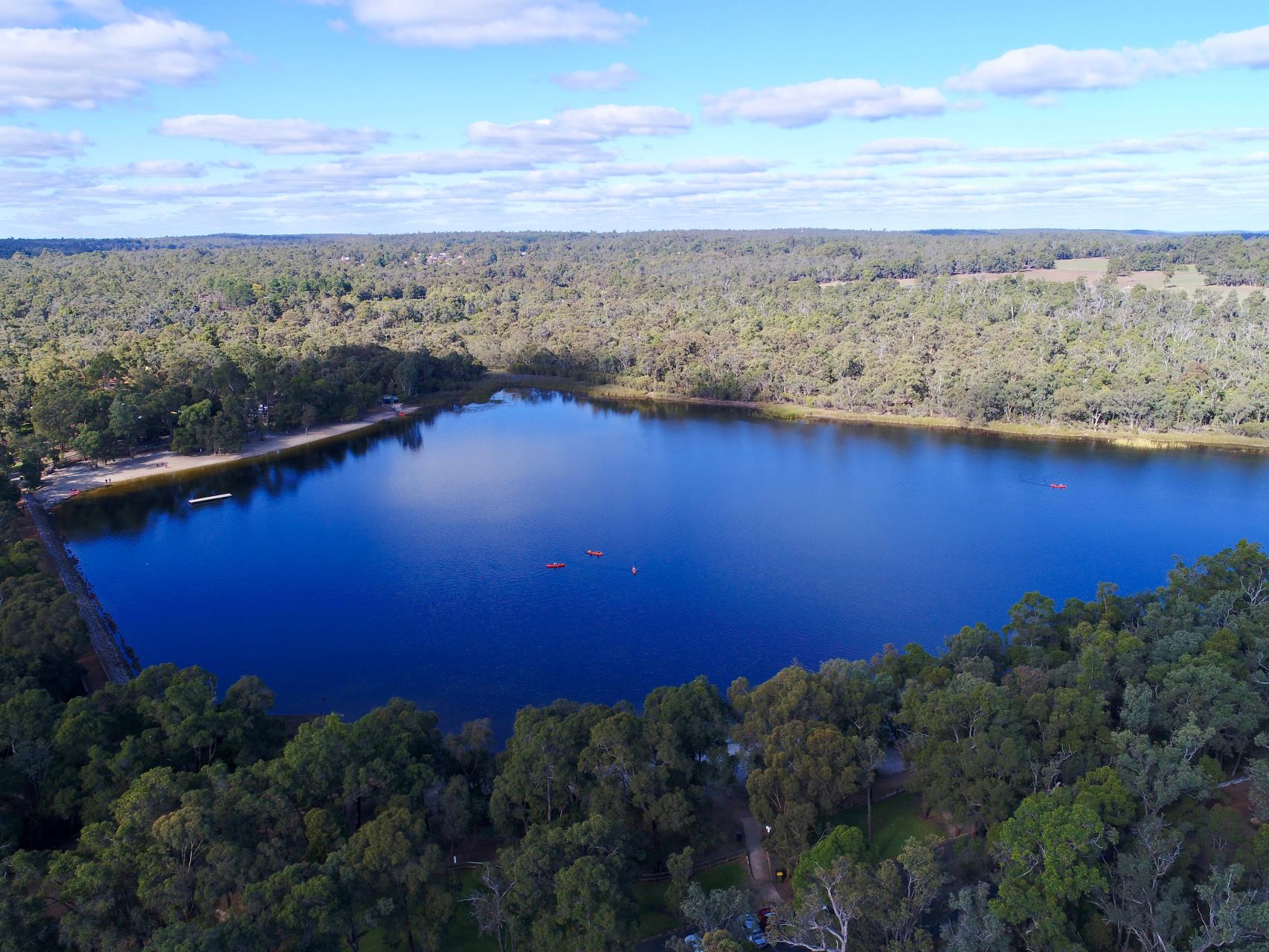 Pontoon at Lake Leschenaultia