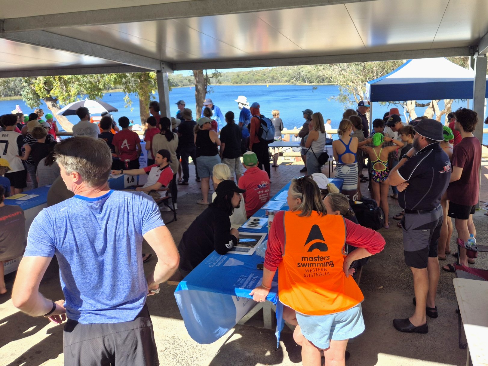 Council supports 40th anniversary Lake Leschenaultia swim