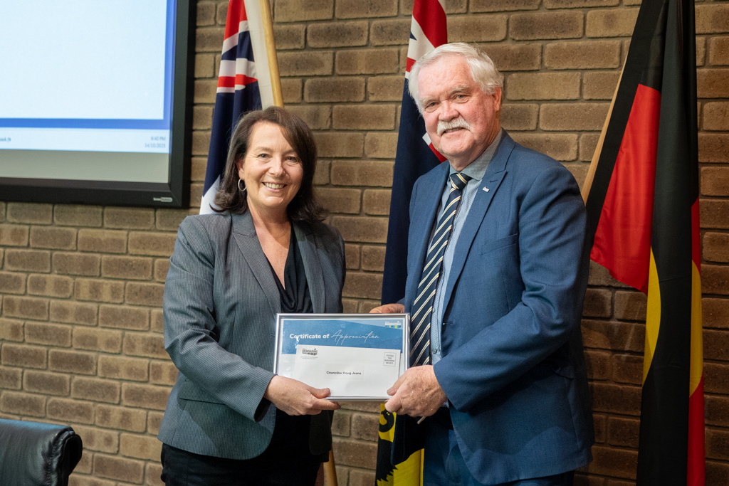 Shire thanks Cr Doug Jeans for a decade of dedicated service